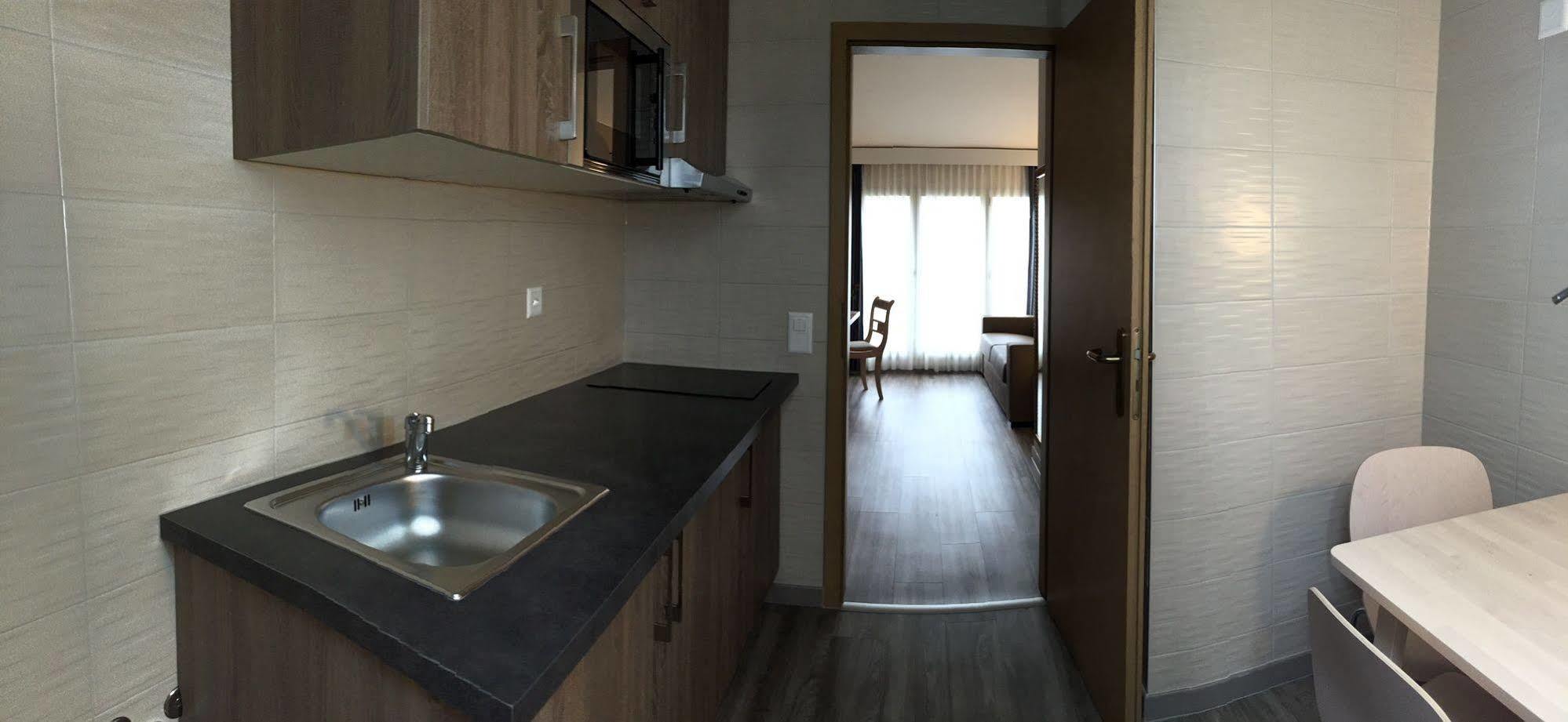 Appart'Hotel Residence Cityzen Женева Екстериор снимка